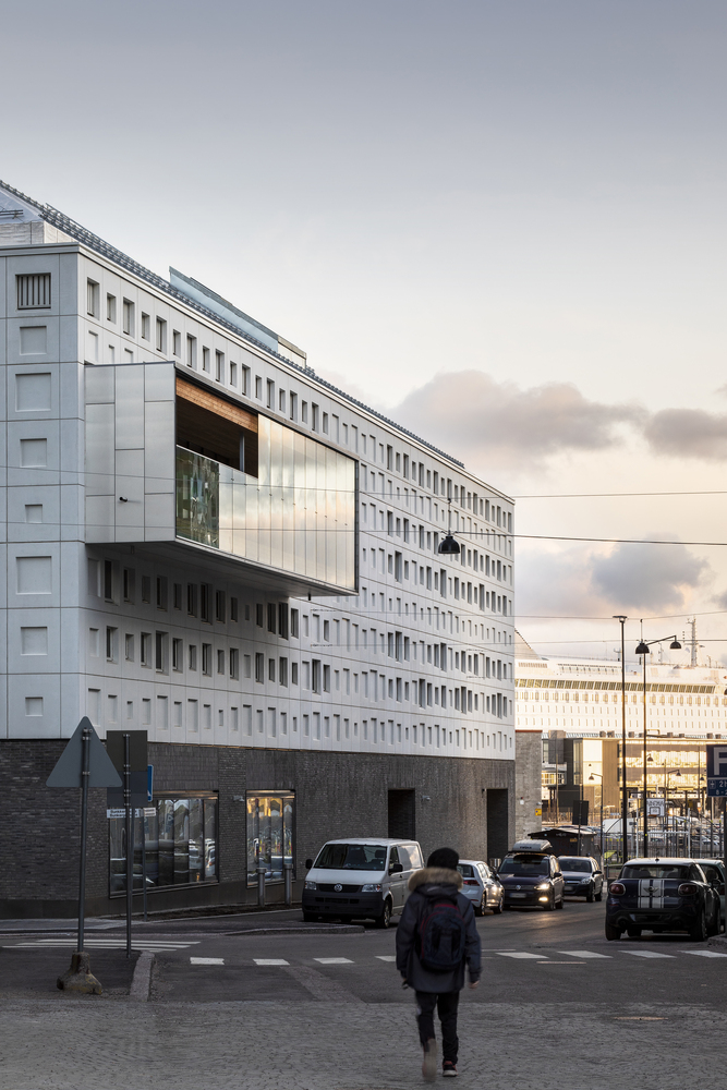 AOR Architects：Jätkäsaari 综合学校