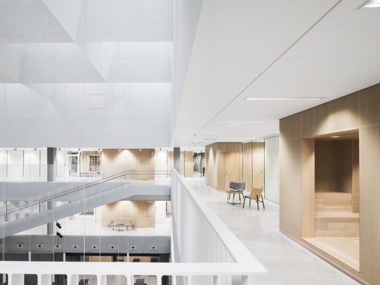 AOR Architects：Jätkäsaari 综合学校