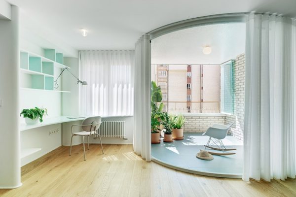 打造有氧系湖水绿阳台！西班牙130平米日光公寓