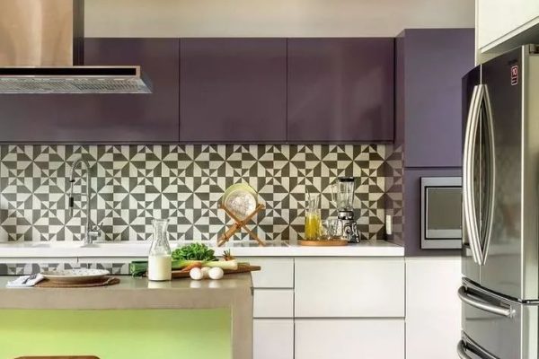 现在厨房瓷砖已经不流行通铺了，很多人都喜欢这样铺！