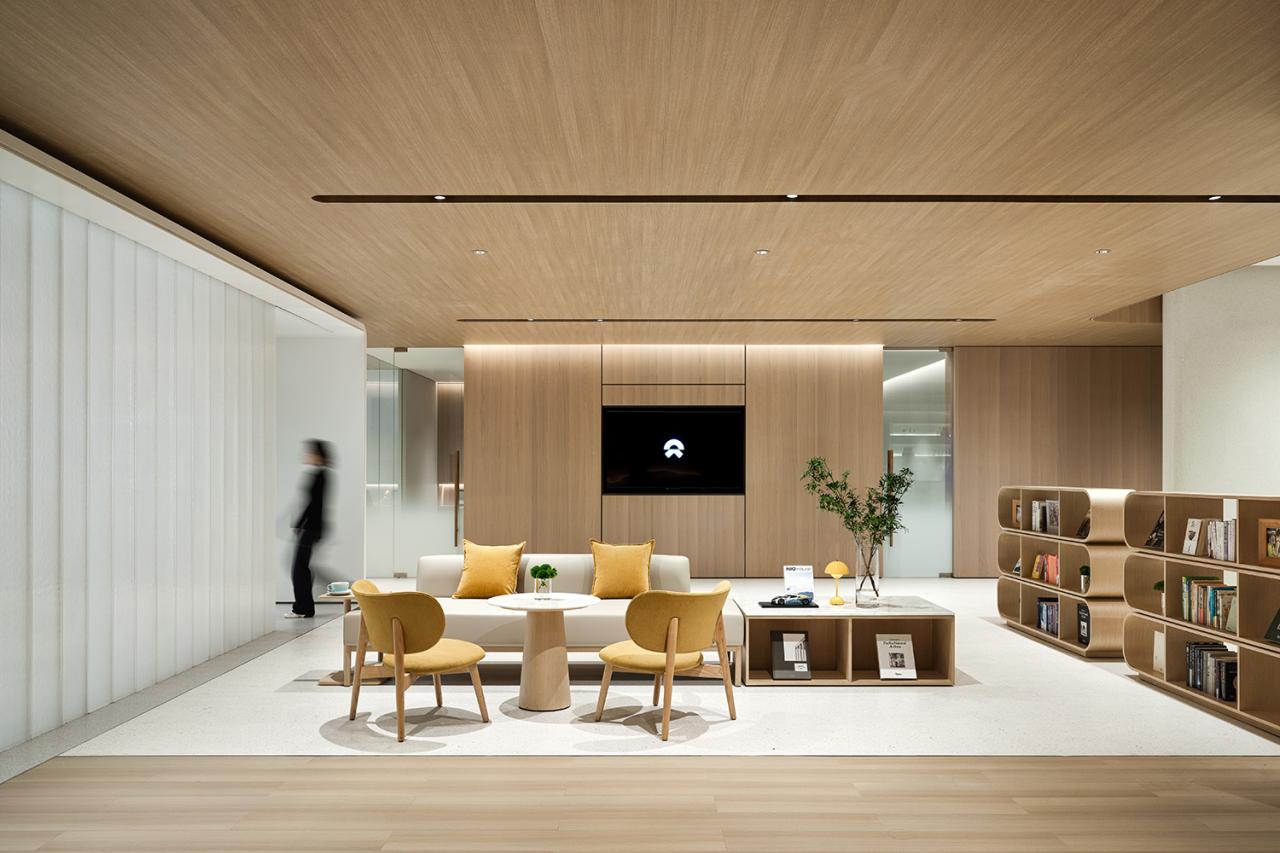 蔚来汽车展厅设计,展厅设计,汽车展厅设计,体验店设计,展厅设计案例,展厅设计方案,汽车体验店设计,汽车销售店设计,长沙,蔚来交付中心梅溪新天地,泊赫设计