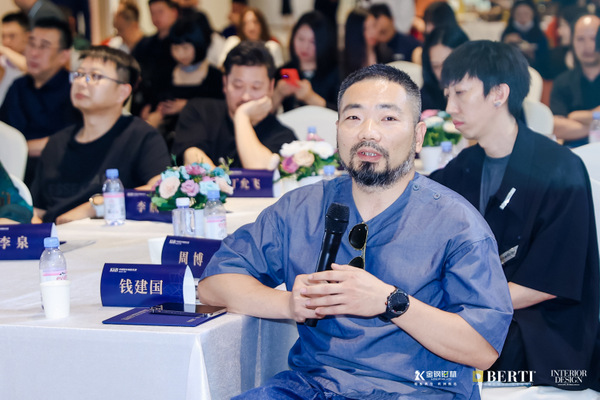 中国室内装饰协会陈设艺术专业委员会副主任、大木设计品牌创始人钱建国先生