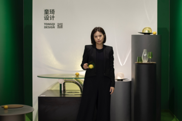 逯童琦首次亮相设计上海 探索设计平衡之道