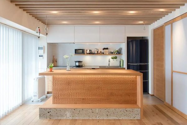 65㎡小户型，一家四口，没有沙发，没有床，却是很多家庭的榜样