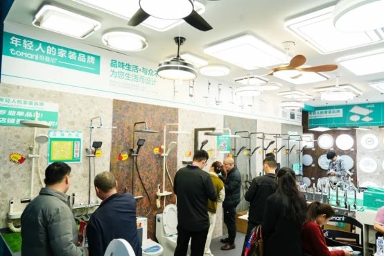 聚光成势,三大风潮,第32届古镇灯博会彰显最强“向新力”