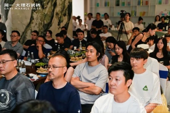 青岛简一4.0价值体验馆盛大启幕,梁建国倾力打造沉浸式价值新地标