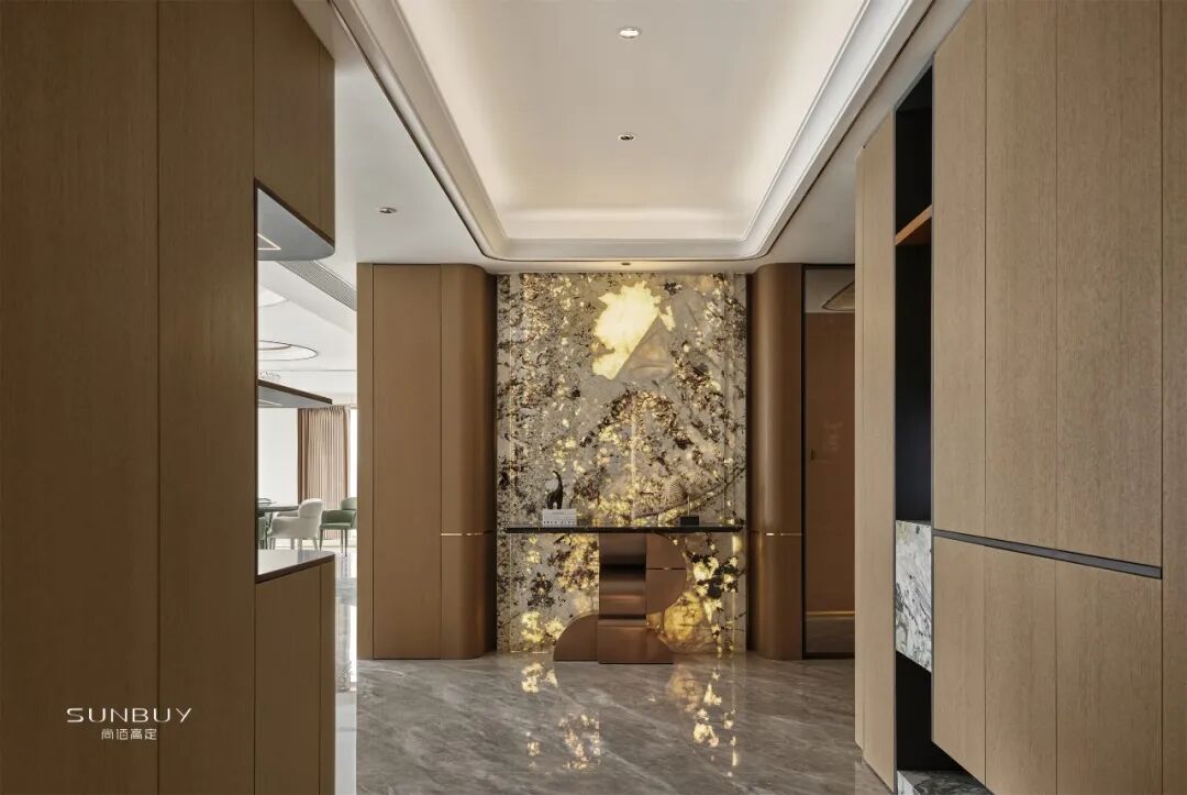 高定木作新范式:尚佰高定实景新作长江之门 410㎡意式大宅质感落地