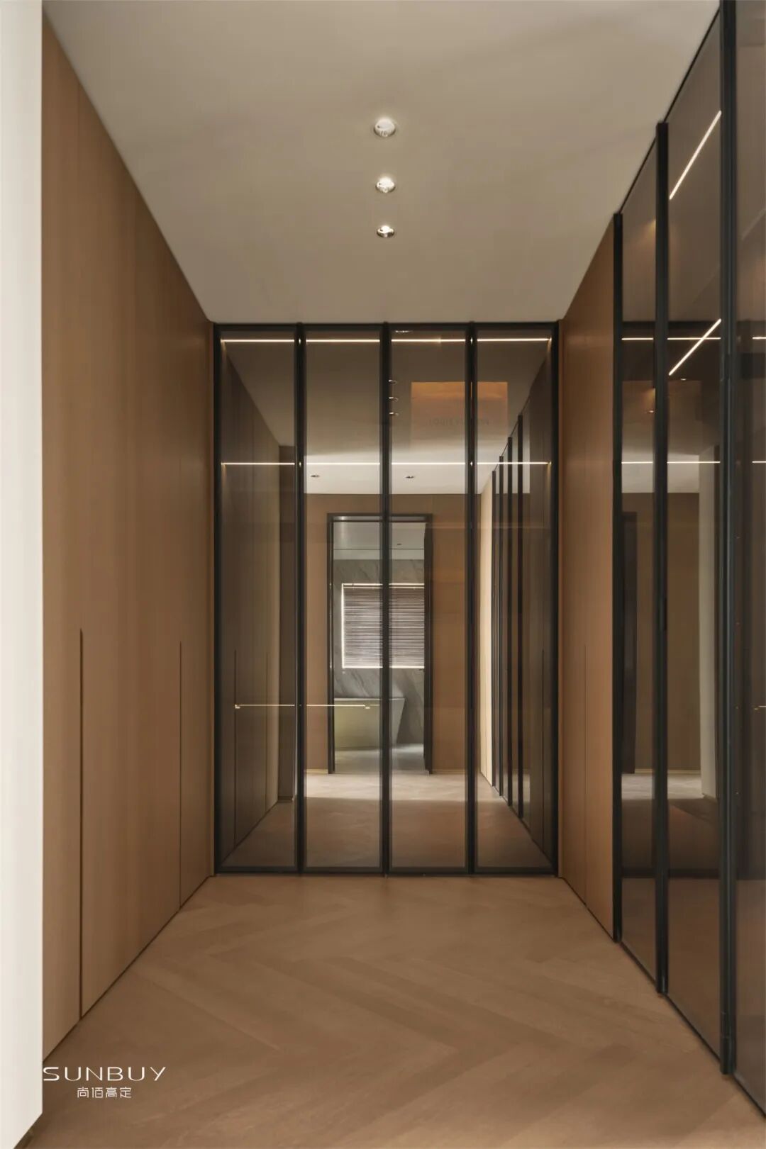 高定木作新范式:尚佰高定实景新作长江之门 410㎡意式大宅质感落地