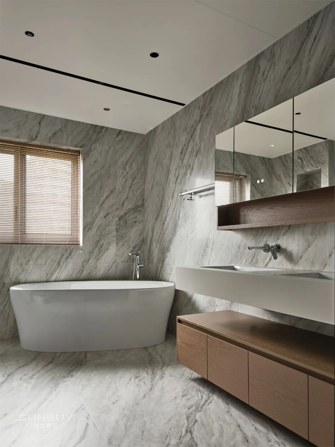 高定木作新范式:尚佰高定实景新作长江之门 410㎡意式大宅质感落地