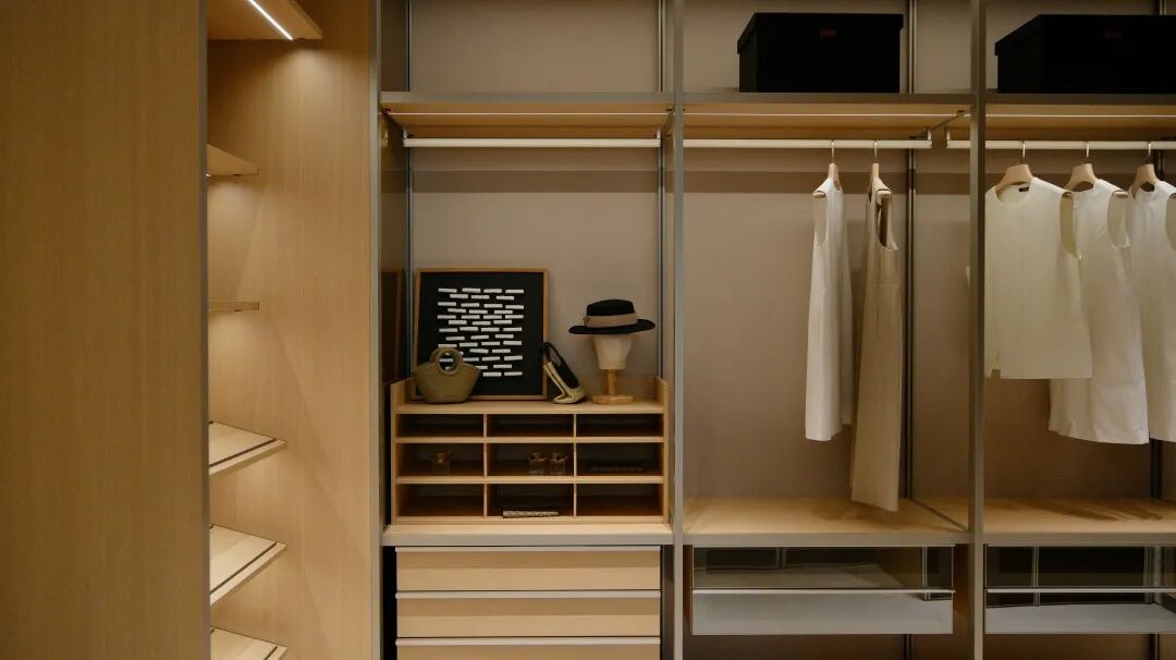 高端全屋定制大宅业主的理性之选：尚佰高定第四代建筑式系统柜，5大维度16大买点焕新大宅